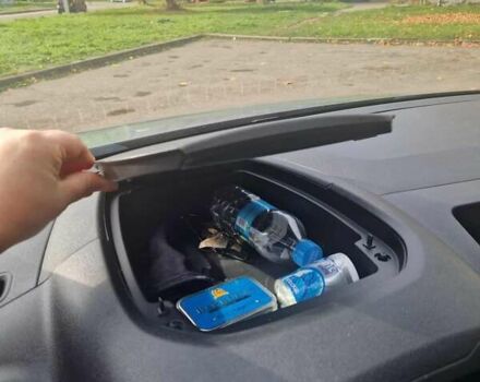 Сірий Опель Combo Life, об'ємом двигуна 1.56 л та пробігом 90 тис. км за 16900 $, фото 19 на Automoto.ua