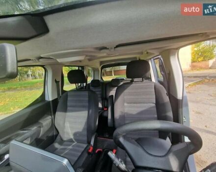 Сірий Опель Combo Life, об'ємом двигуна 1.56 л та пробігом 90 тис. км за 16900 $, фото 11 на Automoto.ua