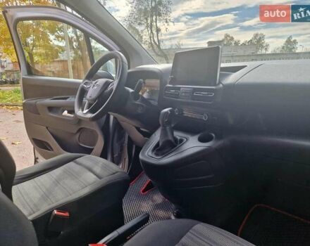 Сірий Опель Combo Life, об'ємом двигуна 1.56 л та пробігом 90 тис. км за 16900 $, фото 10 на Automoto.ua