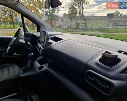 Сірий Опель Combo Life, об'ємом двигуна 1.56 л та пробігом 90 тис. км за 16900 $, фото 17 на Automoto.ua