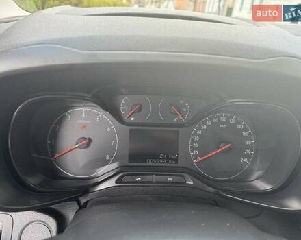 Сірий Опель Combo Life, об'ємом двигуна 1.56 л та пробігом 6 тис. км за 21000 $, фото 4 на Automoto.ua