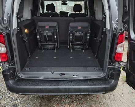 Сірий Опель Combo Life, об'ємом двигуна 1.5 л та пробігом 54 тис. км за 23200 $, фото 6 на Automoto.ua