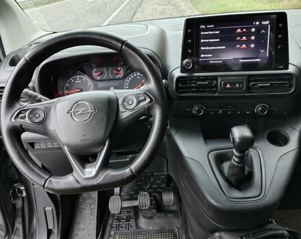 Сірий Опель Combo Life, об'ємом двигуна 1.5 л та пробігом 54 тис. км за 23200 $, фото 5 на Automoto.ua