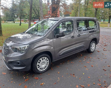 Сірий Опель Combo Life, об'ємом двигуна 1.5 л та пробігом 55 тис. км за 15950 $, фото 9 на Automoto.ua