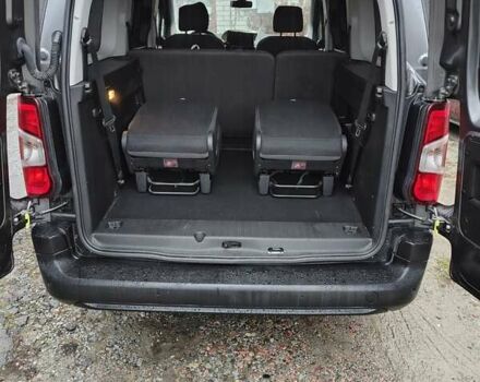 Сірий Опель Combo Life, об'ємом двигуна 1.5 л та пробігом 54 тис. км за 23200 $, фото 7 на Automoto.ua