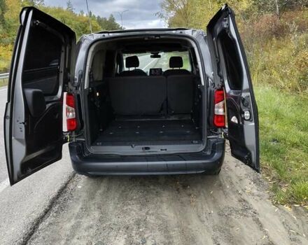 Сірий Опель Combo Life, об'ємом двигуна 1.5 л та пробігом 54 тис. км за 23200 $, фото 9 на Automoto.ua