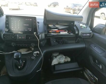 Серый Опель Combo Life, объемом двигателя 1.5 л и пробегом 32 тыс. км за 23332 $, фото 7 на Automoto.ua