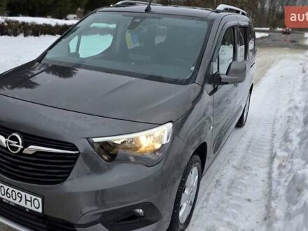 Серый Опель Combo Life, объемом двигателя 1.5 л и пробегом 76 тыс. км за 21000 $, фото 1 на Automoto.ua