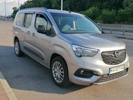 Серый Опель Combo Life, объемом двигателя 1.5 л и пробегом 32 тыс. км за 23332 $, фото 1 на Automoto.ua