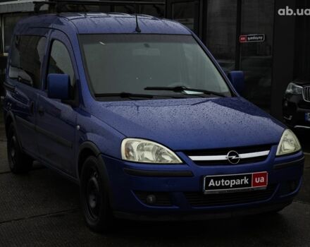 Синий Опель Combo Life, объемом двигателя 1.7 л и пробегом 353 тыс. км за 4690 $, фото 2 на Automoto.ua