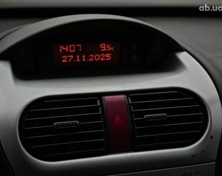 Синий Опель Combo Life, объемом двигателя 1.7 л и пробегом 353 тыс. км за 4690 $, фото 25 на Automoto.ua