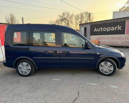 Синий Опель Combo Life, объемом двигателя 1.6 л и пробегом 119 тыс. км за 5990 $, фото 5 на Automoto.ua