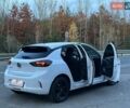 Белый Опель Corsa-e, объемом двигателя 0 л и пробегом 80 тыс. км за 16450 $, фото 17 на Automoto.ua