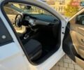 Белый Опель Corsa-e, объемом двигателя 0 л и пробегом 57 тыс. км за 12800 $, фото 19 на Automoto.ua