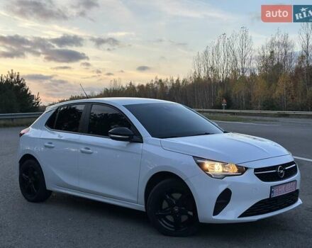 Белый Опель Corsa-e, объемом двигателя 0 л и пробегом 80 тыс. км за 16450 $, фото 1 на Automoto.ua