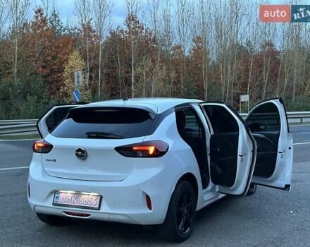 Белый Опель Corsa-e, объемом двигателя 0 л и пробегом 80 тыс. км за 16450 $, фото 19 на Automoto.ua