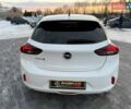 Белый Опель Corsa-e, объемом двигателя 0 л и пробегом 57 тыс. км за 13299 $, фото 5 на Automoto.ua