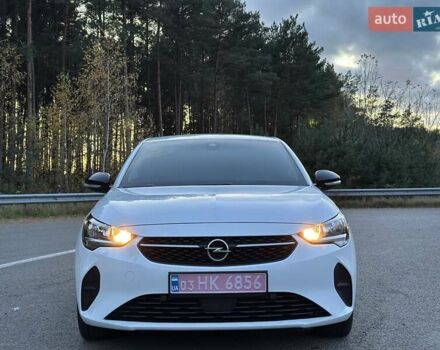 Белый Опель Corsa-e, объемом двигателя 0 л и пробегом 80 тыс. км за 16450 $, фото 11 на Automoto.ua