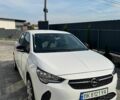 Белый Опель Corsa-e, объемом двигателя 0 л и пробегом 110 тыс. км за 12750 $, фото 1 на Automoto.ua