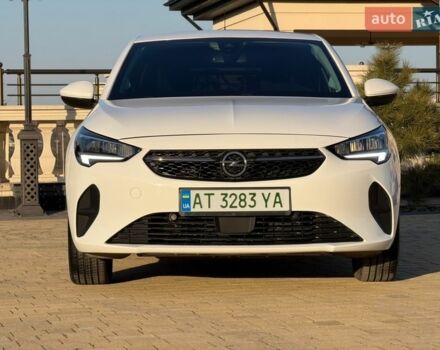 Белый Опель Corsa-e, объемом двигателя 0 л и пробегом 60 тыс. км за 12800 $, фото 12 на Automoto.ua