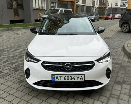 Белый Опель Corsa-e, объемом двигателя 0 л и пробегом 53 тыс. км за 16200 $, фото 1 на Automoto.ua