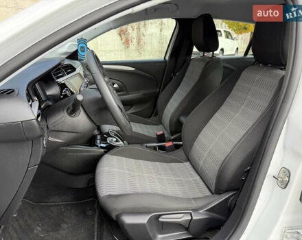 Опель Corsa-e 2021 в Ровно на Automoto.ua Белый Опель Corsa-e, объемом двигателя 0 л и пробегом 50 тыс. км за 12250 $, фото 59 на Automoto.ua