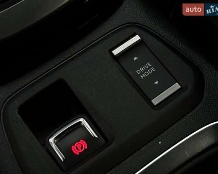 Белый Опель Corsa-e, объемом двигателя 0 л и пробегом 28 тыс. км за 15615 $, фото 45 на Automoto.ua