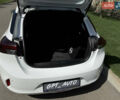Белый Опель Corsa-e, объемом двигателя 0 л и пробегом 24 тыс. км за 12800 $, фото 5 на Automoto.ua