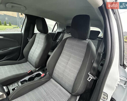 Белый Опель Corsa-e, объемом двигателя 0 л и пробегом 175 тыс. км за 12300 $, фото 26 на Automoto.ua