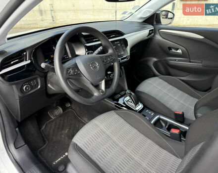 Опель Corsa-e 2021 в Ровно на Automoto.ua Белый Опель Corsa-e, объемом двигателя 0 л и пробегом 50 тыс. км за 12250 $, фото 53 на Automoto.ua