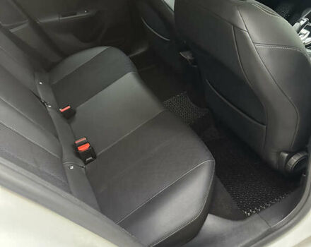 Белый Опель Corsa-e, объемом двигателя 0 л и пробегом 53 тыс. км за 16200 $, фото 26 на Automoto.ua