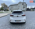 Белый Опель Corsa-e, объемом двигателя 0 л и пробегом 51 тыс. км за 12777 $, фото 4 на Automoto.ua