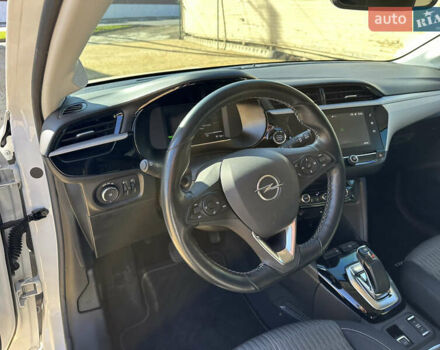 Белый Опель Corsa-e, объемом двигателя 0 л и пробегом 50 тыс. км за 12999 $, фото 18 на Automoto.ua