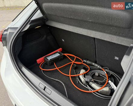 Опель Corsa-e 2021 в Ровно на Automoto.ua Белый Опель Corsa-e, объемом двигателя 0 л и пробегом 50 тыс. км за 12250 $, фото 42 на Automoto.ua