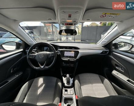 Белый Опель Corsa-e, объемом двигателя 0 л и пробегом 28 тыс. км за 12700 $, фото 17 на Automoto.ua
