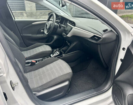 Белый Опель Corsa-e, объемом двигателя 0 л и пробегом 175 тыс. км за 12300 $, фото 31 на Automoto.ua