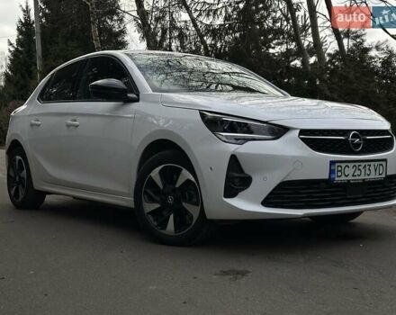 Белый Опель Corsa-e, объемом двигателя 0 л и пробегом 28 тыс. км за 15615 $, фото 8 на Automoto.ua