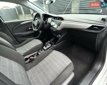 Белый Опель Corsa-e, объемом двигателя 0 л и пробегом 175 тыс. км за 12300 $, фото 30 на Automoto.ua