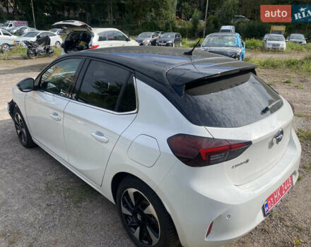 Белый Опель Corsa-e, объемом двигателя 0 л и пробегом 51 тыс. км за 9500 $, фото 6 на Automoto.ua