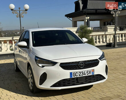 Белый Опель Corsa-e, объемом двигателя 0 л и пробегом 50 тыс. км за 12999 $, фото 11 на Automoto.ua