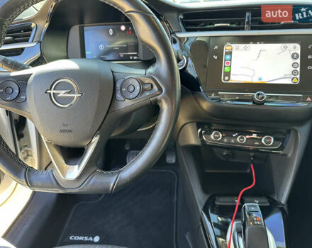 Белый Опель Corsa-e, объемом двигателя 0 л и пробегом 50 тыс. км за 12999 $, фото 19 на Automoto.ua