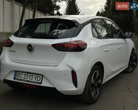 Белый Опель Corsa-e, объемом двигателя 0 л и пробегом 28 тыс. км за 15615 $, фото 19 на Automoto.ua