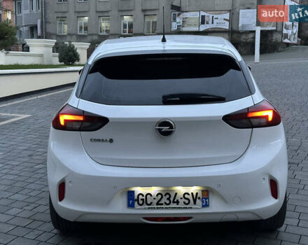 Белый Опель Corsa-e, объемом двигателя 0 л и пробегом 51 тыс. км за 12777 $, фото 20 на Automoto.ua