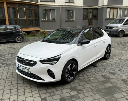 Белый Опель Corsa-e, объемом двигателя 0 л и пробегом 53 тыс. км за 16200 $, фото 34 на Automoto.ua