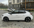 Белый Опель Corsa-e, объемом двигателя 0 л и пробегом 53 тыс. км за 16200 $, фото 29 на Automoto.ua