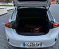 Белый Опель Corsa-e, объемом двигателя 0 л и пробегом 51 тыс. км за 12777 $, фото 14 на Automoto.ua