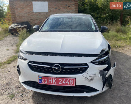 Белый Опель Corsa-e, объемом двигателя 0 л и пробегом 51 тыс. км за 9500 $, фото 1 на Automoto.ua