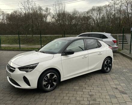Белый Опель Corsa-e, объемом двигателя 0 л и пробегом 53 тыс. км за 16200 $, фото 10 на Automoto.ua