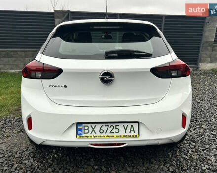 Белый Опель Corsa-e, объемом двигателя 0 л и пробегом 175 тыс. км за 12300 $, фото 22 на Automoto.ua