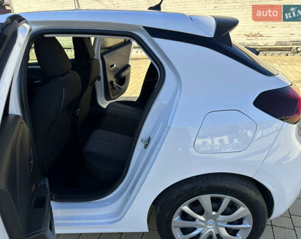 Белый Опель Corsa-e, объемом двигателя 0 л и пробегом 50 тыс. км за 12999 $, фото 27 на Automoto.ua